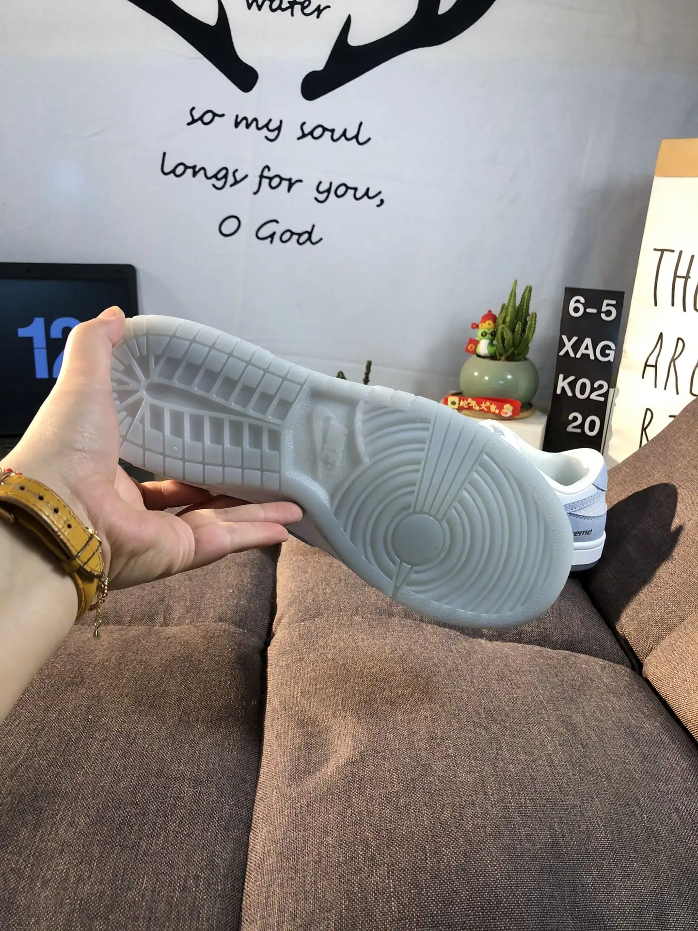 Nike SB Dunk Low Supreme联名冰晶蓝